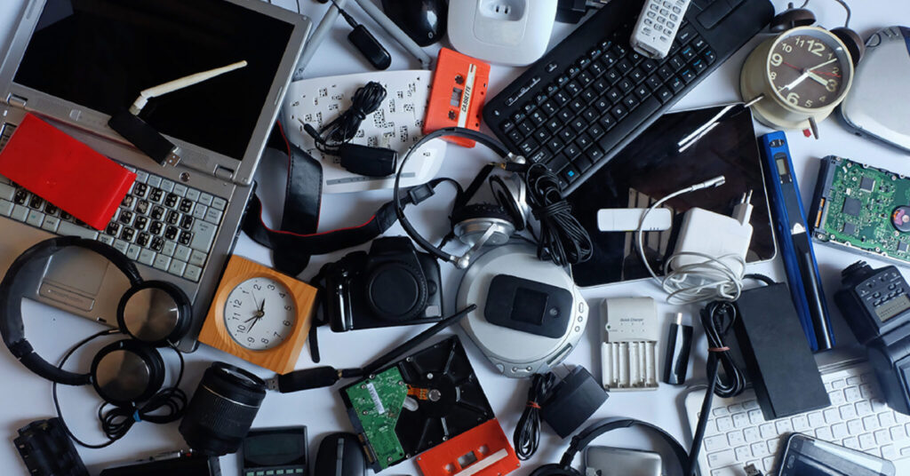 Rise in E-Waste Amid Surge in Small Device Debris